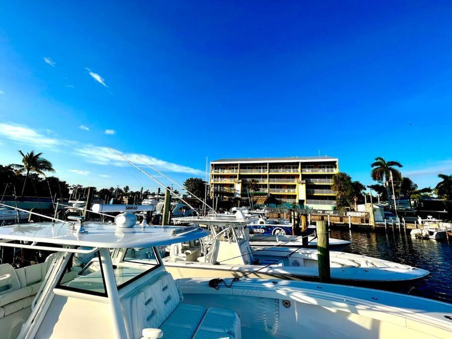 St Kitts - Downtown Waterfront Penthouse Pool Dock Parking Villa Key West Bagian luar foto