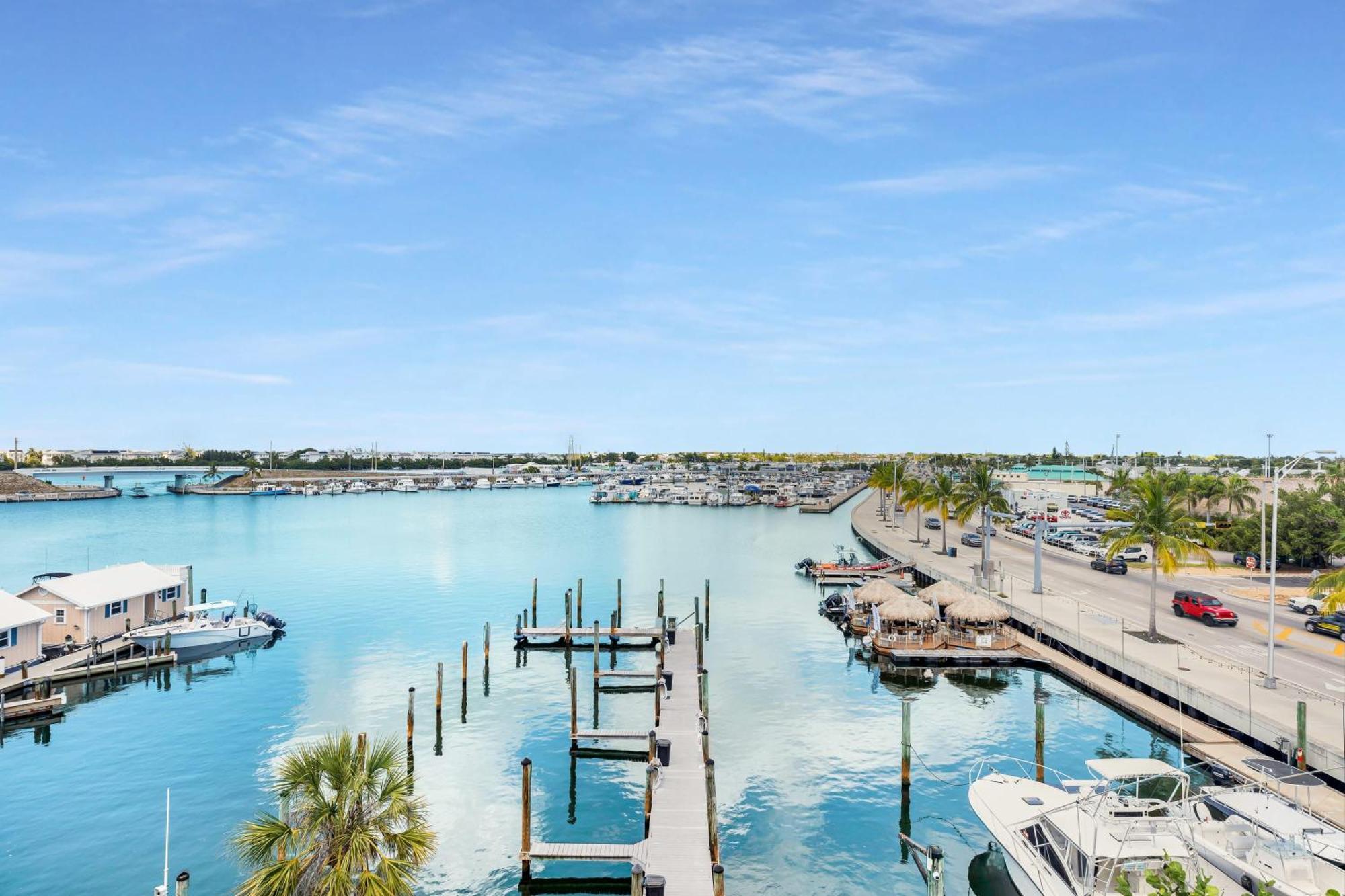 St Kitts - Downtown Waterfront Penthouse Pool Dock Parking Villa Key West Bagian luar foto