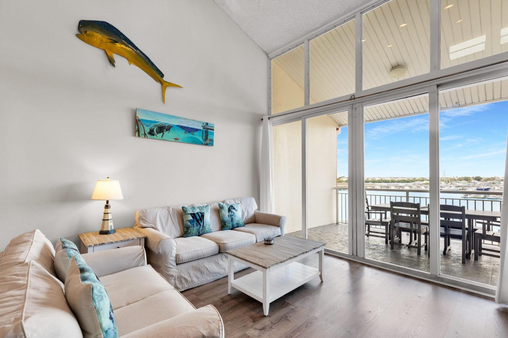 St Kitts - Downtown Waterfront Penthouse Pool Dock Parking Villa Key West Bagian luar foto