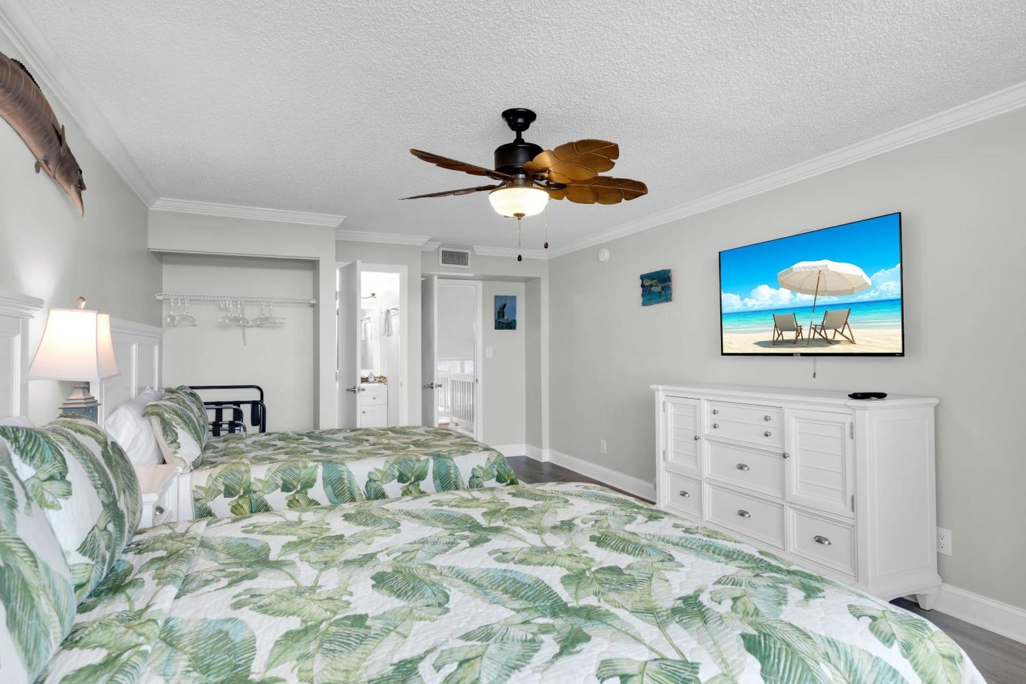 St Kitts - Downtown Waterfront Penthouse Pool Dock Parking Villa Key West Bagian luar foto
